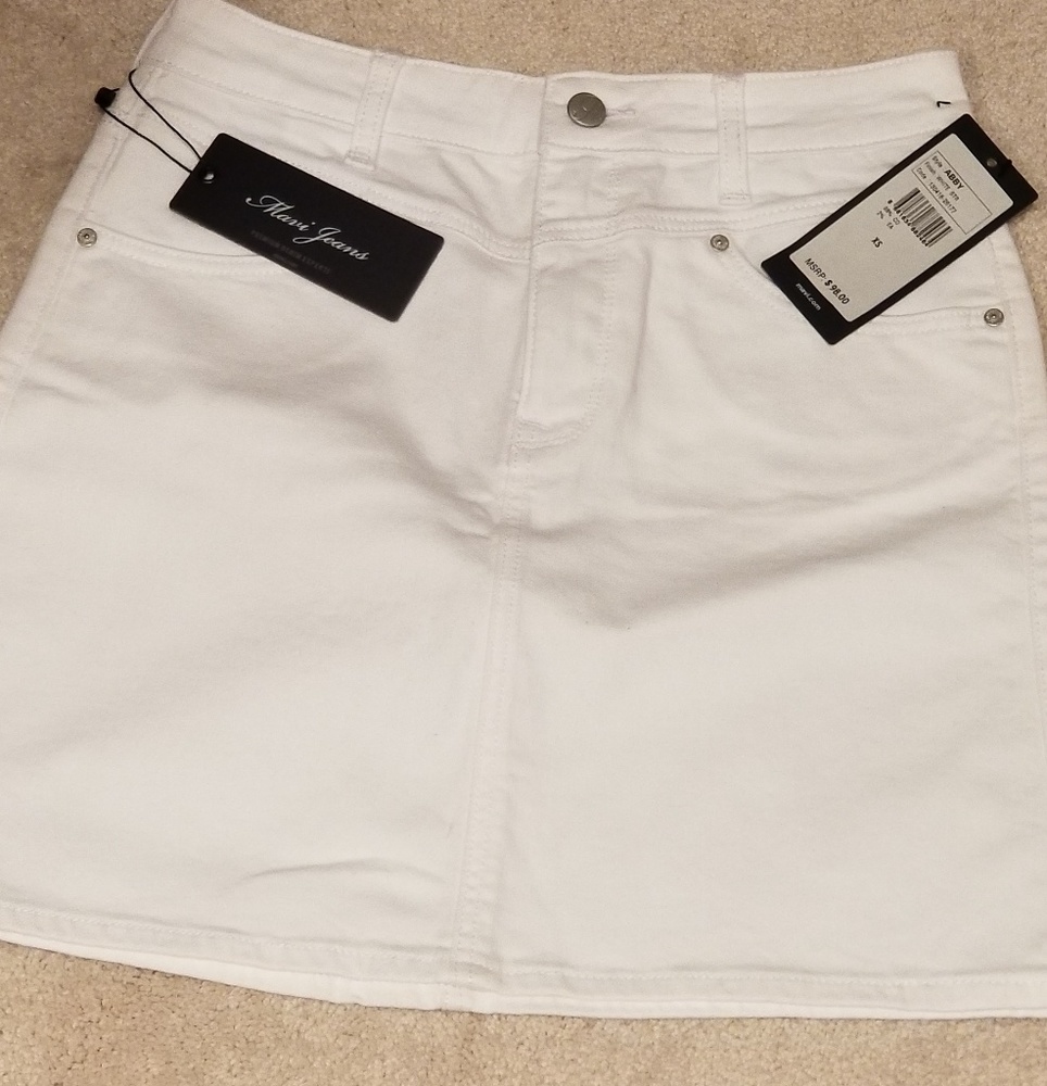 NWT Mavi skirt